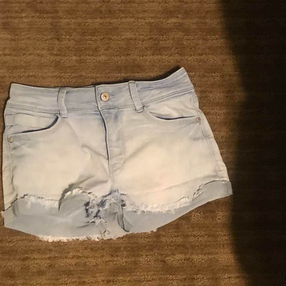 Light wash denim shorts
